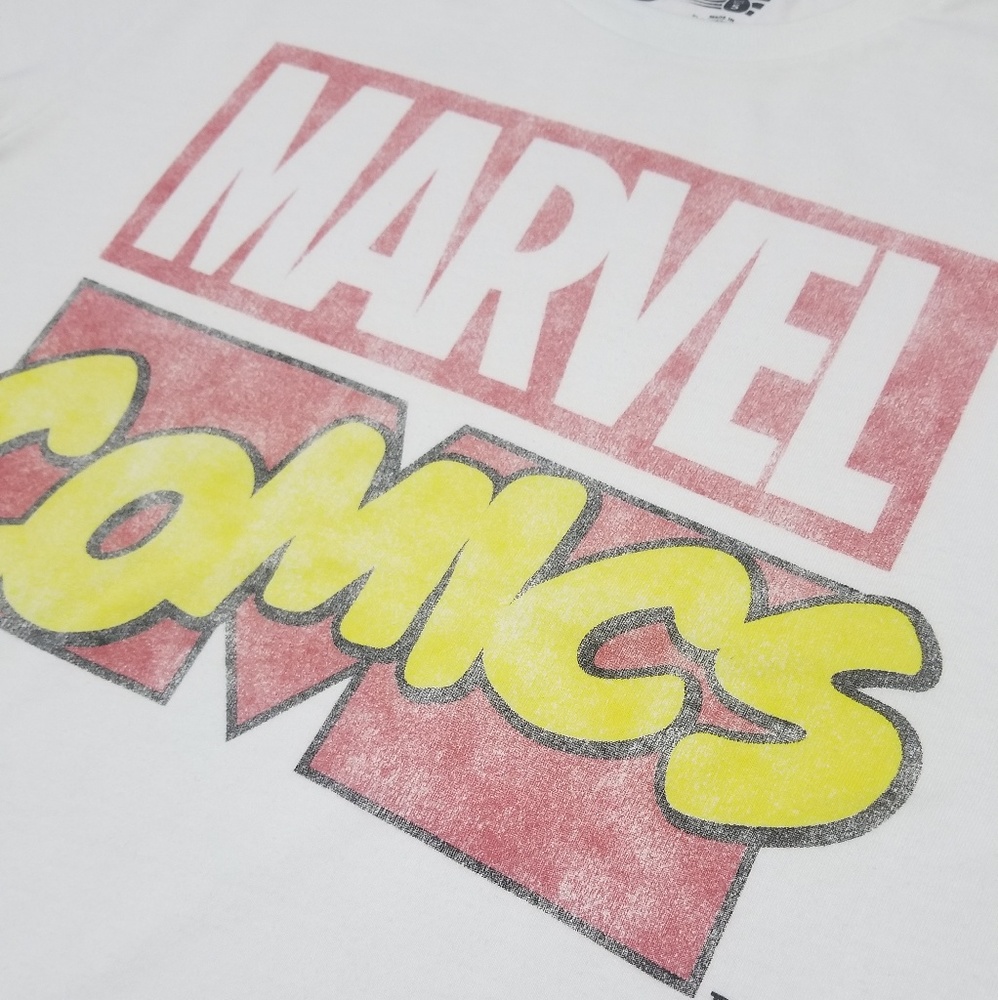 Marvel Comics white T-shirt by Old Navy